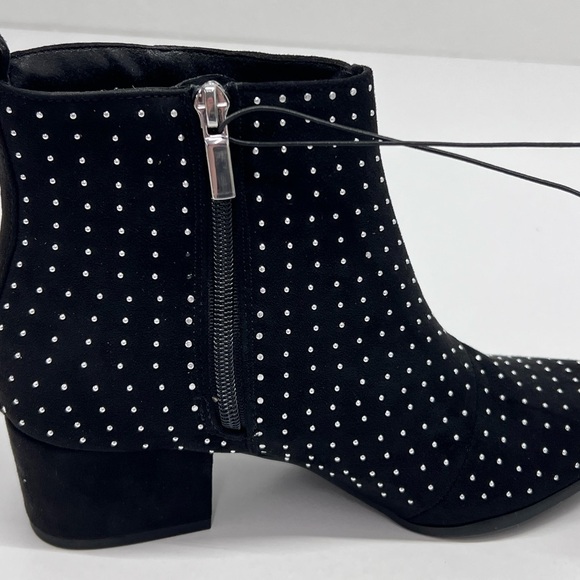 Women's Valerie with Studs
City Ankle Bootie - A New Day - Picture 6 of 7